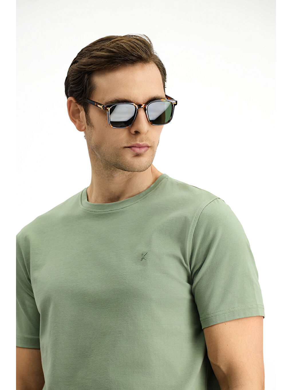 Yeşil Bisiklet Yaka Slim Fit Dar Kesim Süprem Pamuklu Tişört