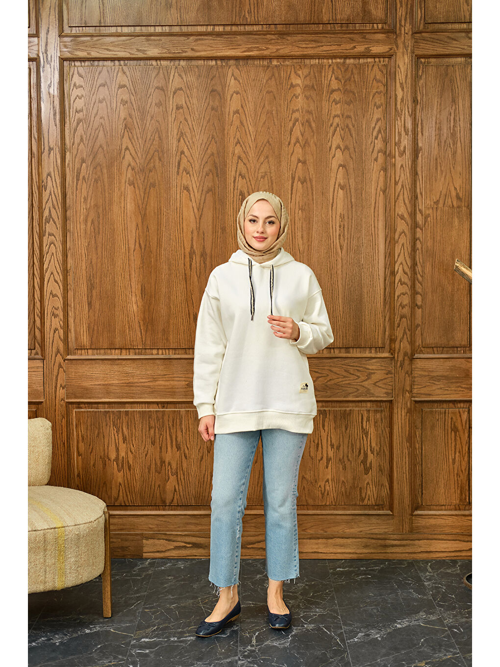 Kadın Arma Detay Sweat Beyaz-3
