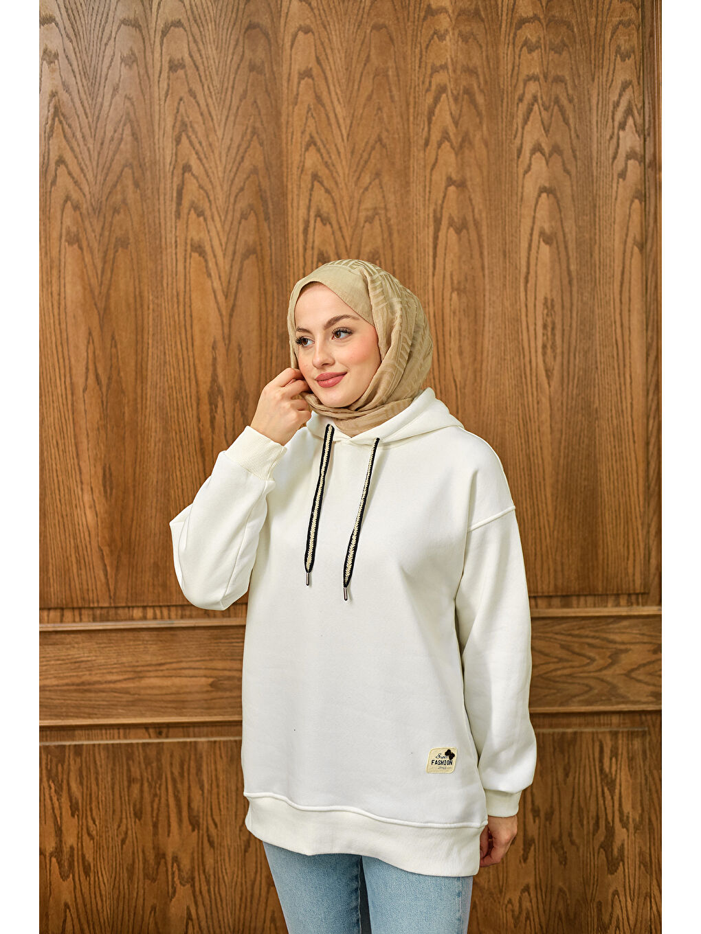 Kadın Arma Detay Sweat Beyaz-4