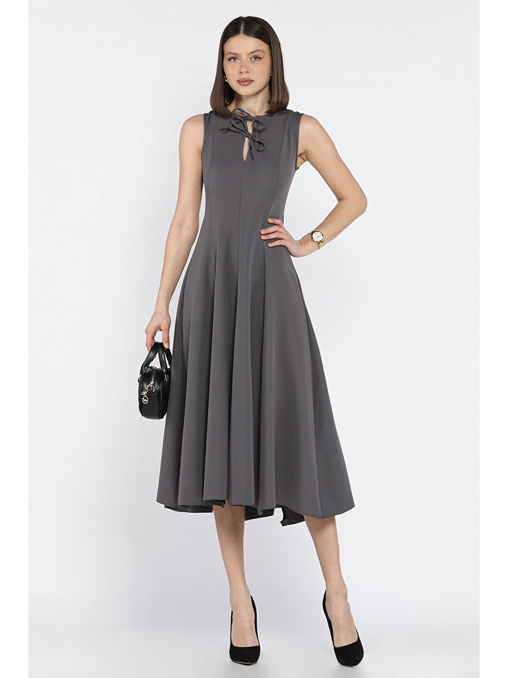 Gri Ön Bağlamalı Sıfır Kol Elbise-1