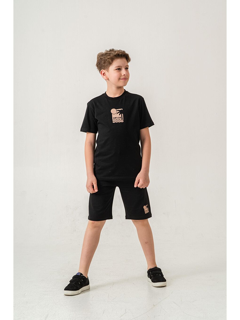 Siyah Surf & Sun Baskılı Erkek Çocuk Şort - Tişört Takımı