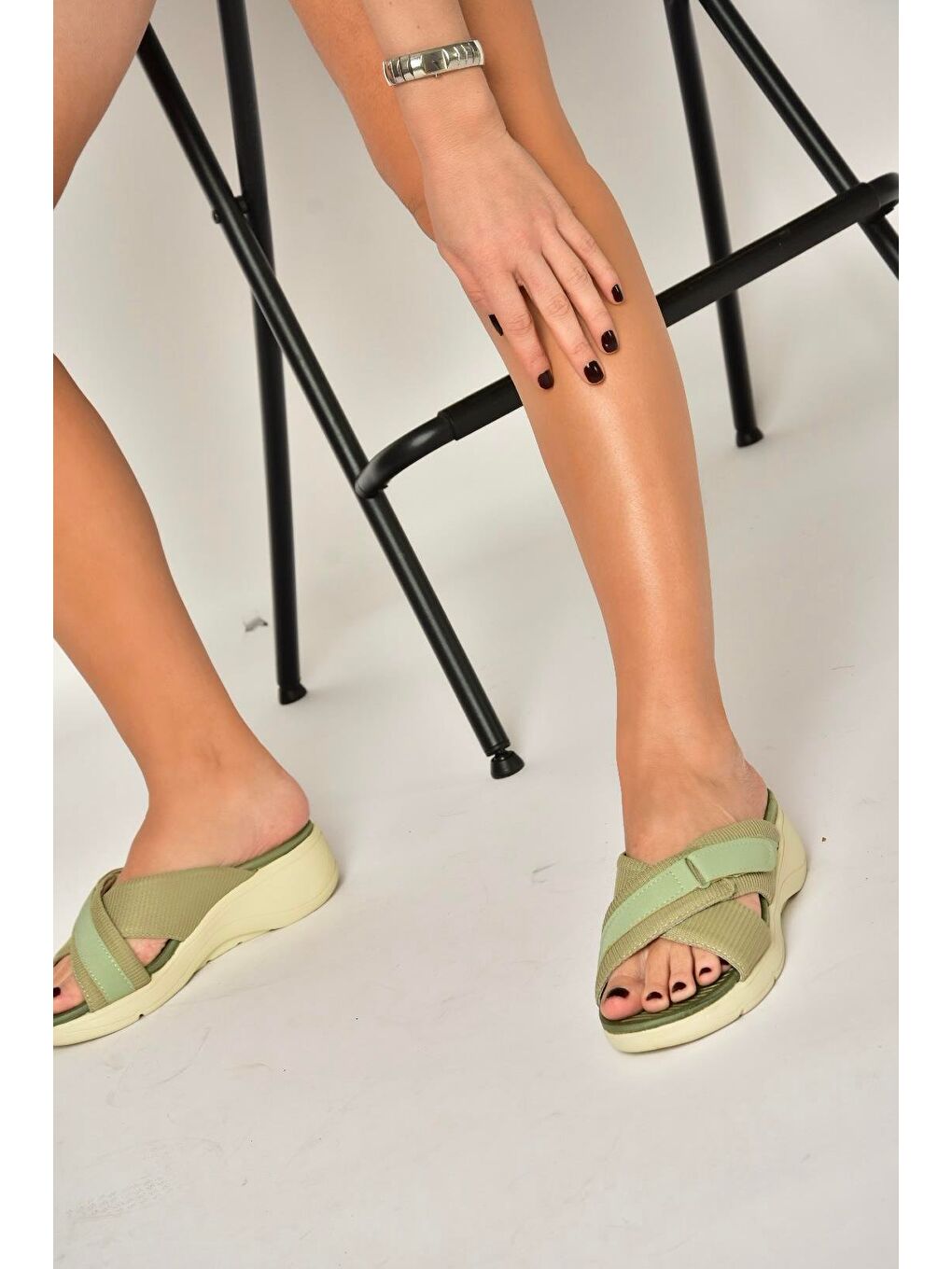 Yeşil Kadın Terlik Y973935004-2