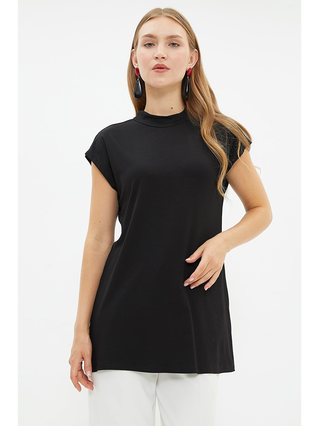 Siyah Fullamodest Basic Dik Yaka Kolsuz Tunik-2