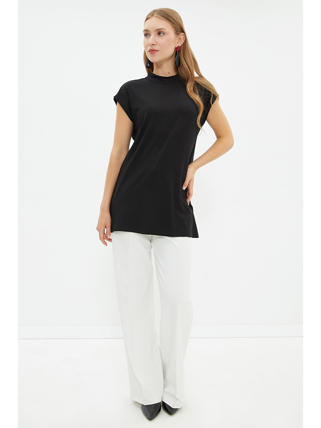 Siyah Fullamodest Basic Dik Yaka Kolsuz Tunik-3