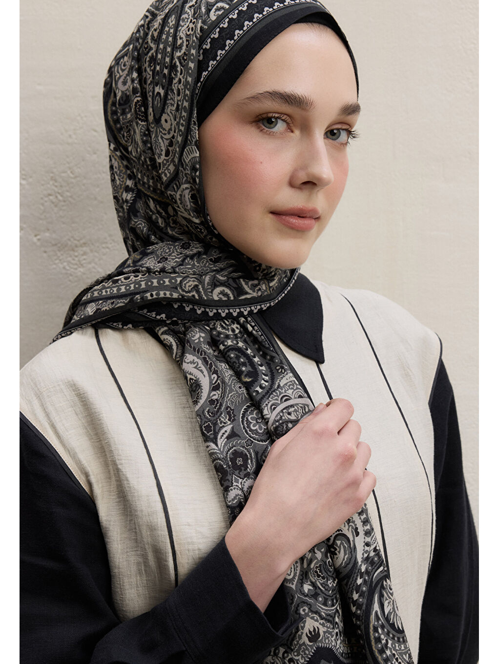 Emerald Desen Şal Siyah-3