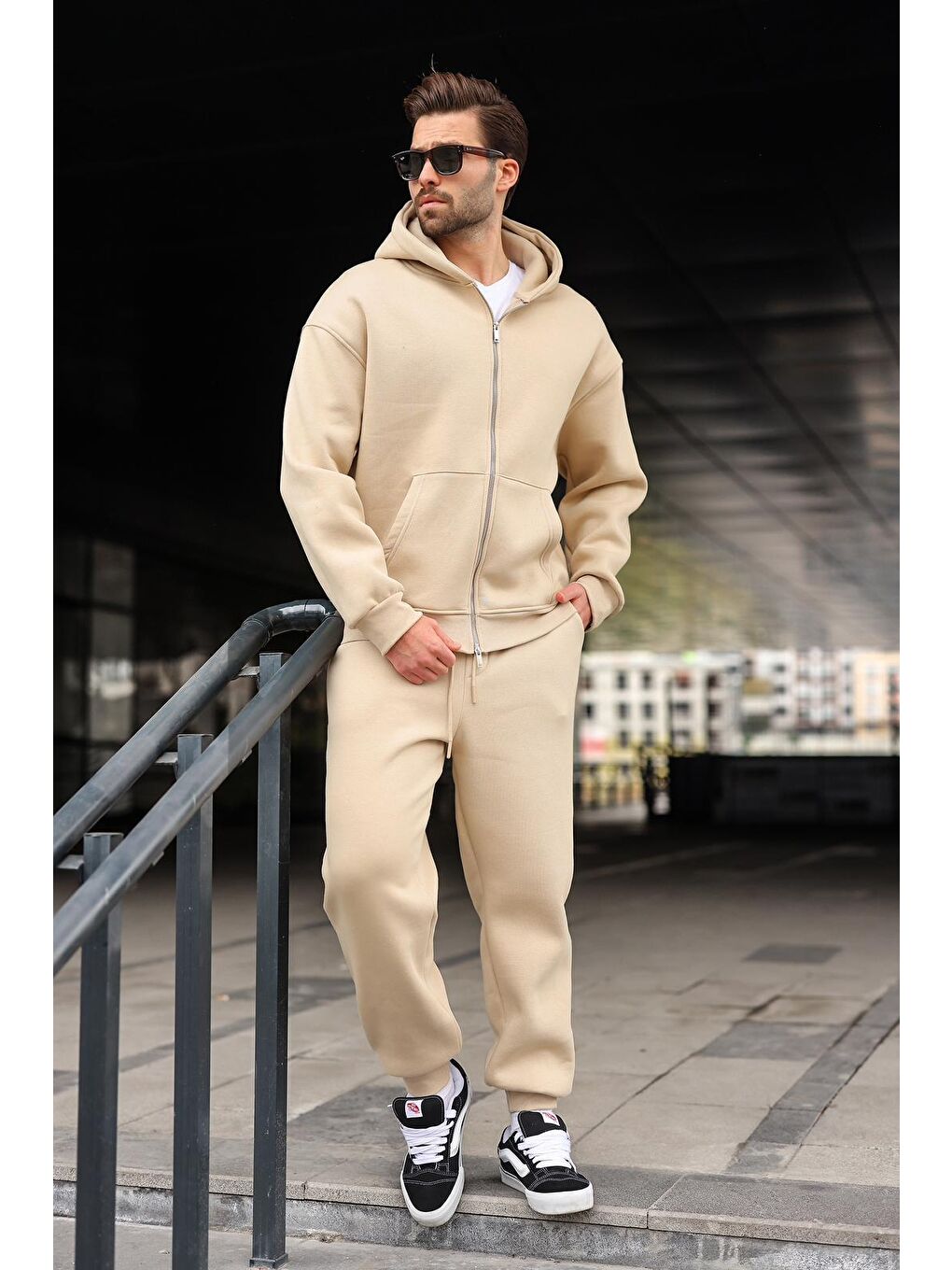 Bej Çift Fermuarlı Kapüşonlu Eşofman Takımı E7345-3