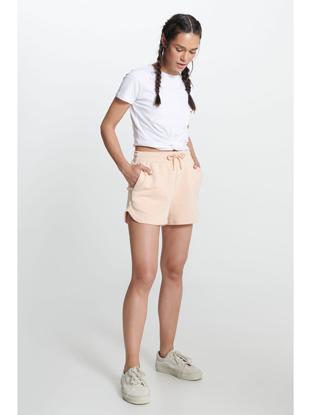 Gri Regular Fit Normal Kesim Normal Bel Bej Sweat Şort-1