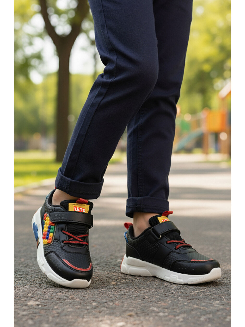 Siyah Cırtlı Işıklı Hafif Erkek Çocuk Spor Ayakkabı Heros P-3