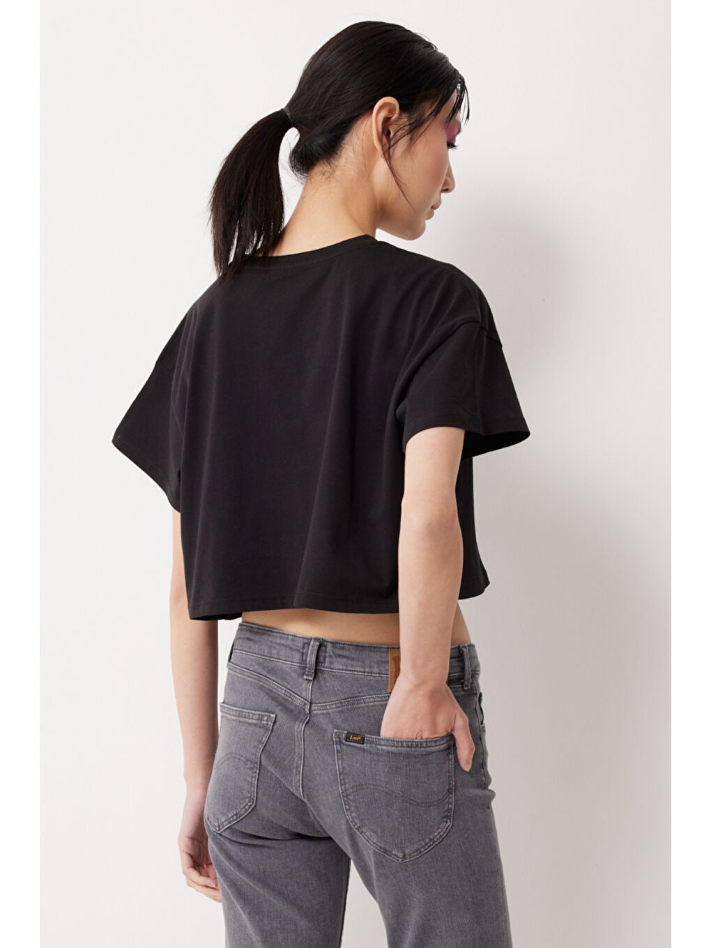 Loose Fit Rahat Kesim %100 Pamuk Bisiklet Yaka Siyah Tişört-4