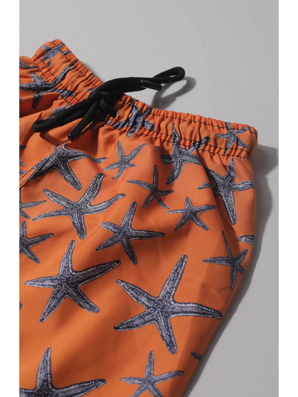 Turuncu Erkek Çocuk Bağlamalı  Yıldız Baskılı Mayo Şort (8-9 Yaş)-3