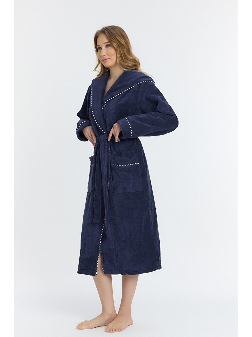 Lacivert Triga Kapüşonlu Kadın Bornozu %100 Pamuk-1