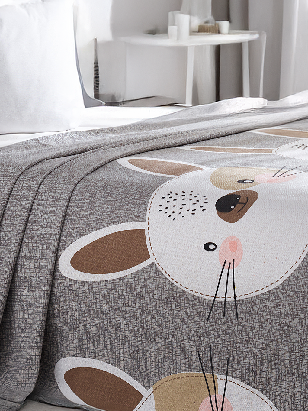 Kahverengi Doğal Pike Baskılı Kids 140x230cm Tavşancık A.Kahve-Gri-Pembe-2