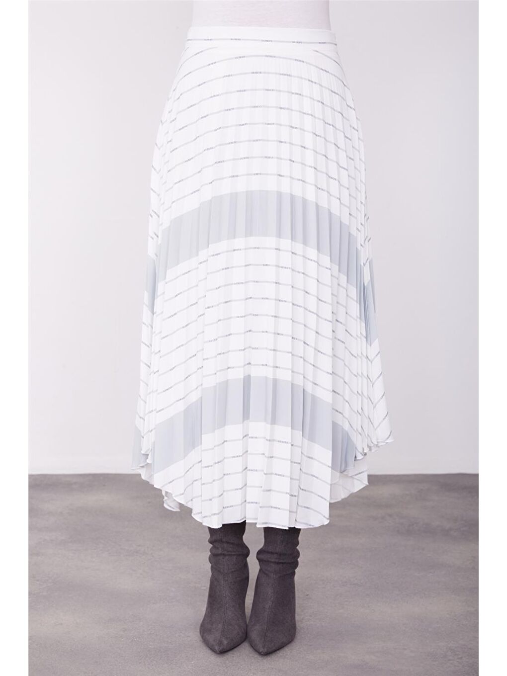 Beyaz Baskılı Plisoley Etek 23K1508-2