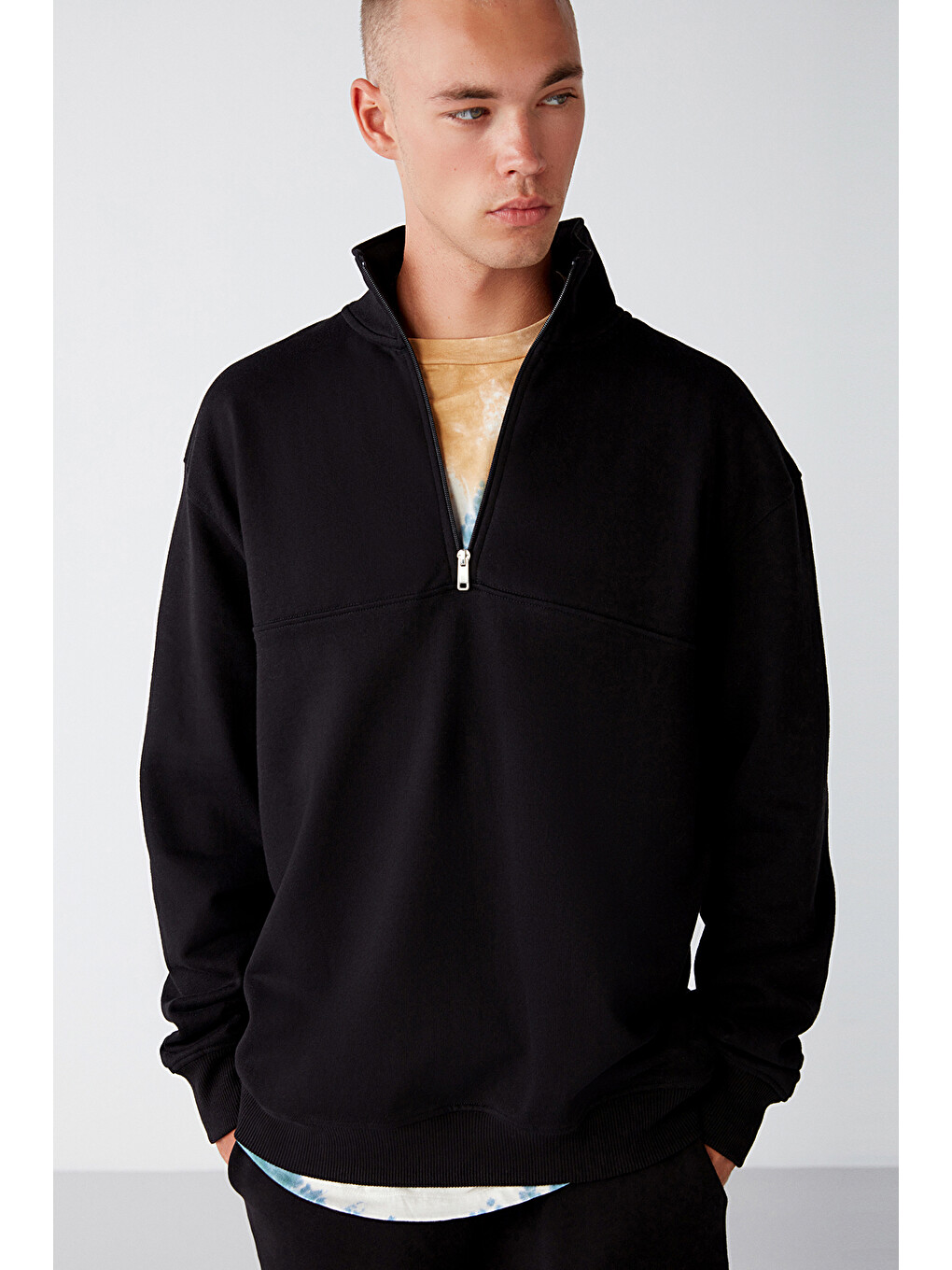 Frame Erkek Yarım Fermuarlı Dik Yakalı Yumuşacık Kumaşlı Polarlı Regular Siyah Sweatshirt-1