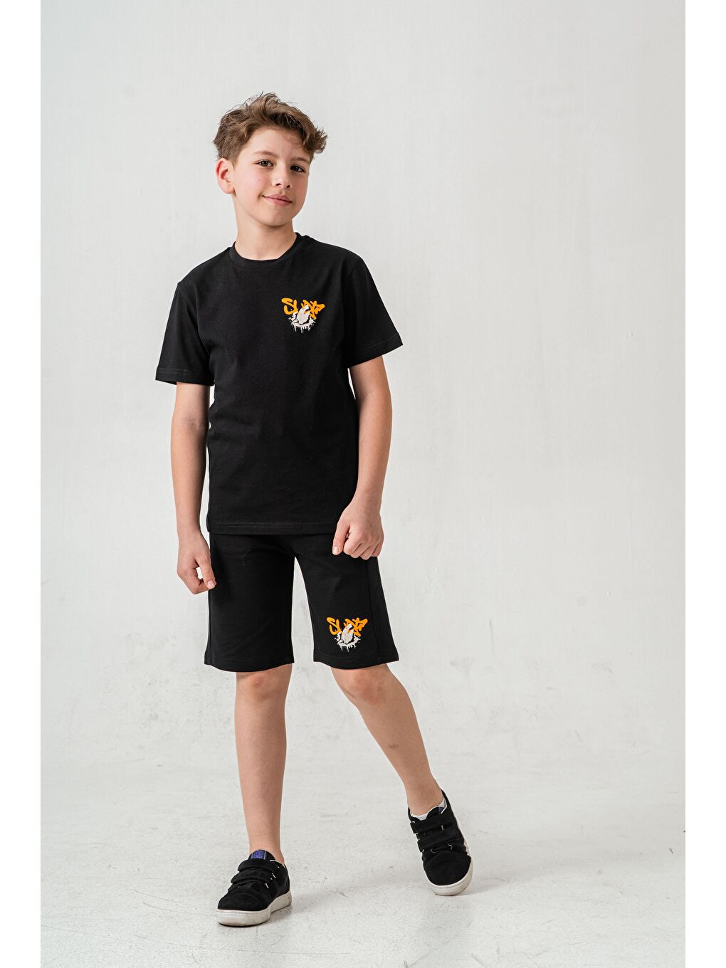 Siyah Ust On Ve Arka Baskılı Erkek Çocuk Şort - Tişört Takımı-2