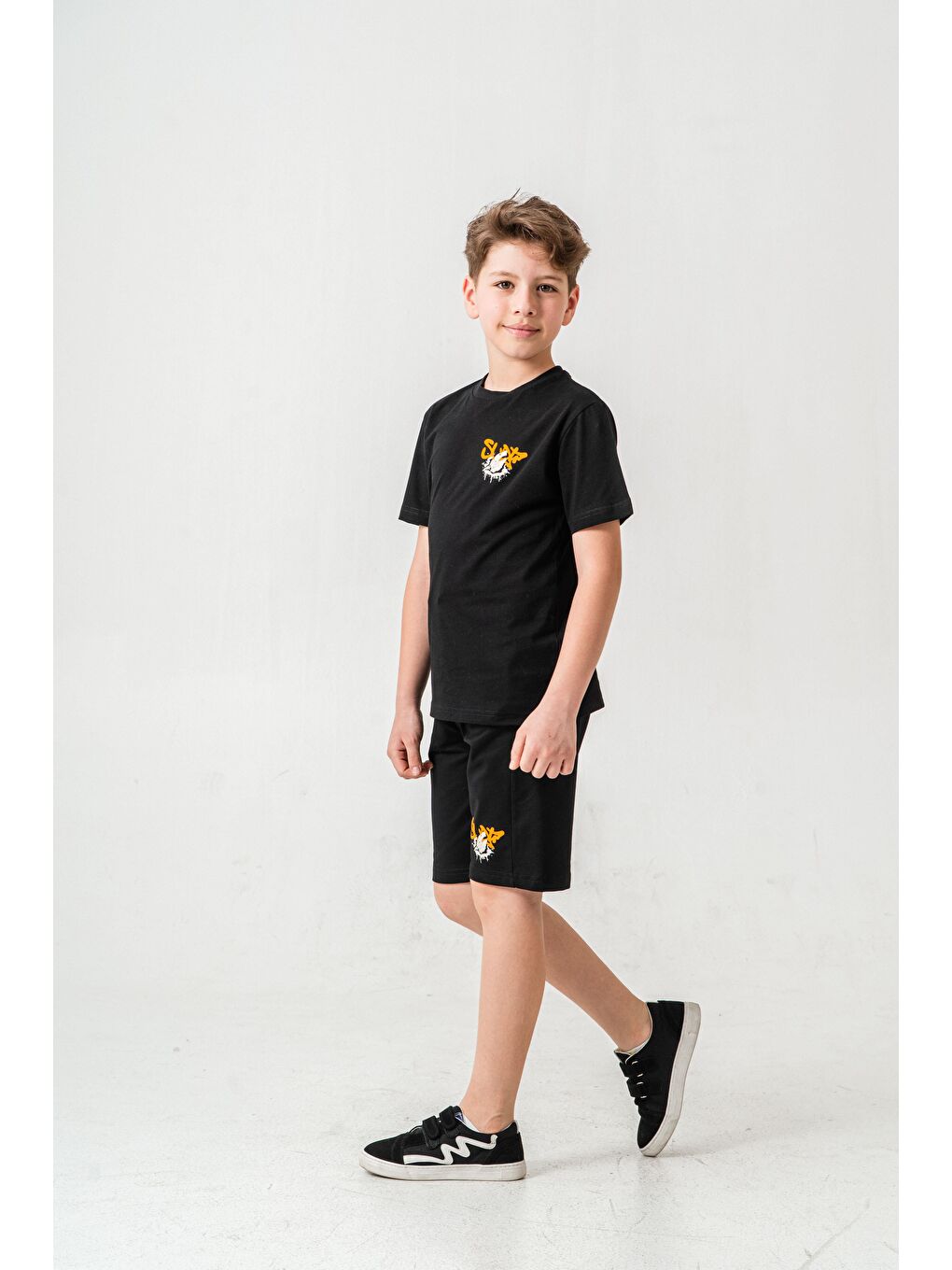 Siyah Ust On Ve Arka Baskılı Erkek Çocuk Şort - Tişört Takımı-3