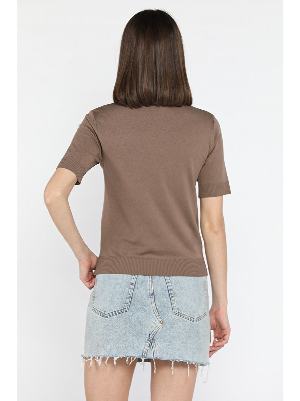 Bej Taş Detaylı Bisiklet Yaka Kadın Kısa Kol Bluz-3