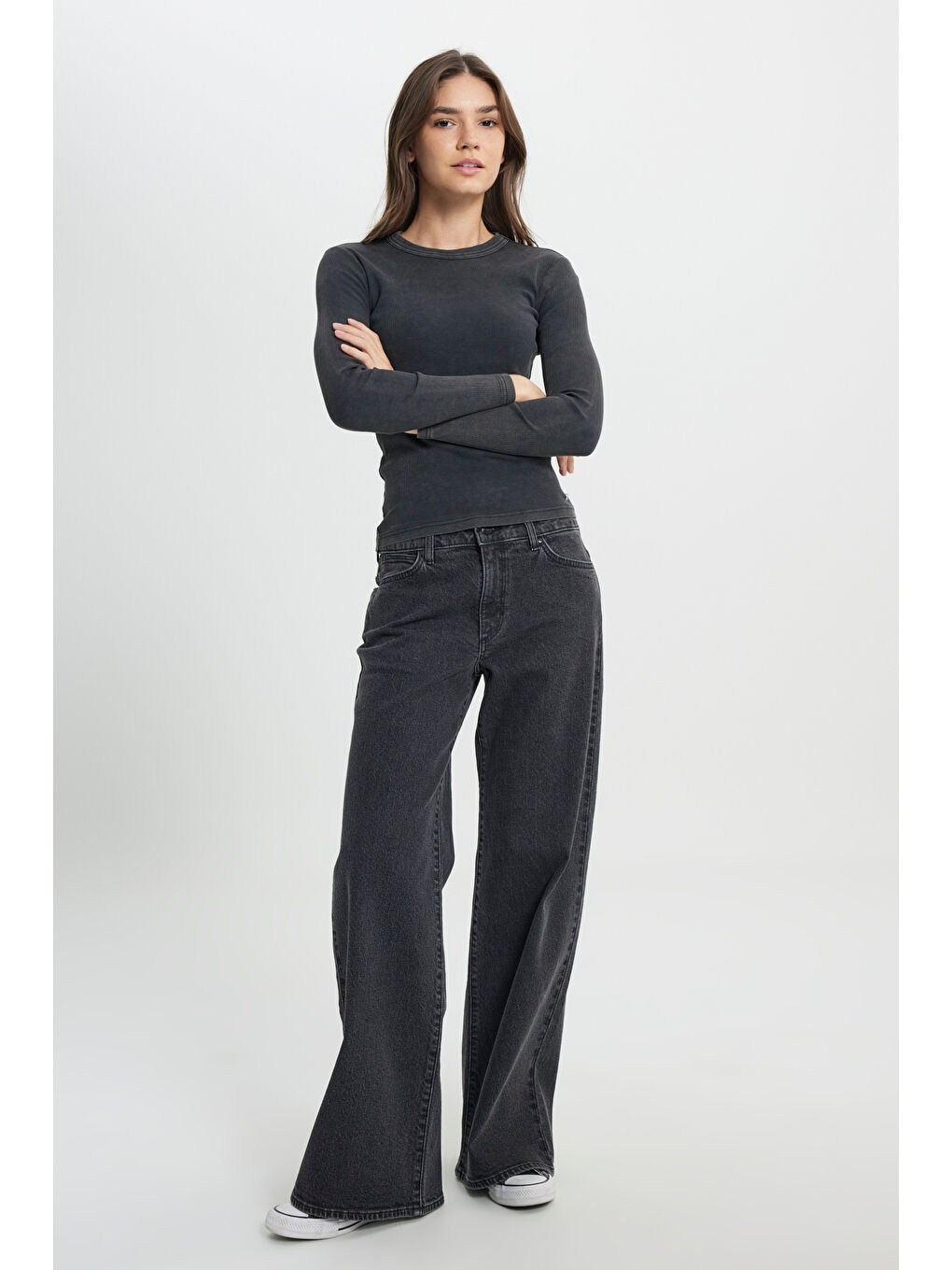 Slim Fit Dar Kesim Bisiklet Yaka Siyah Tişört-2