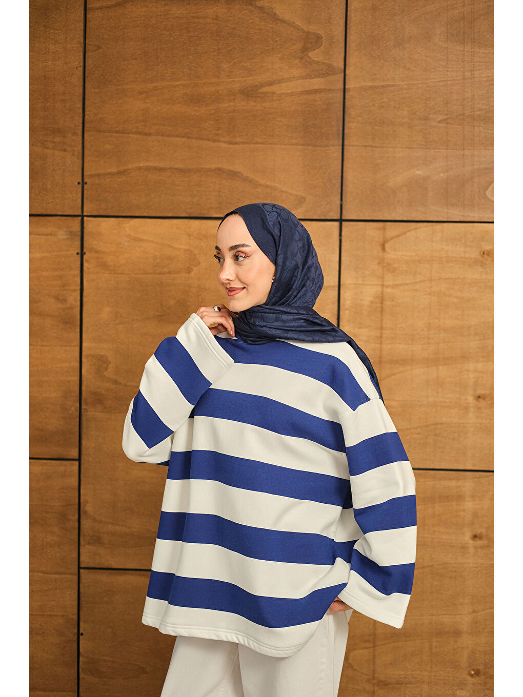 Kadın Kalın Çizgili Sweat Lacivert-1