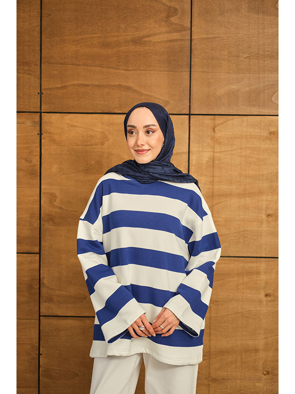 Kadın Kalın Çizgili Sweat Lacivert-2