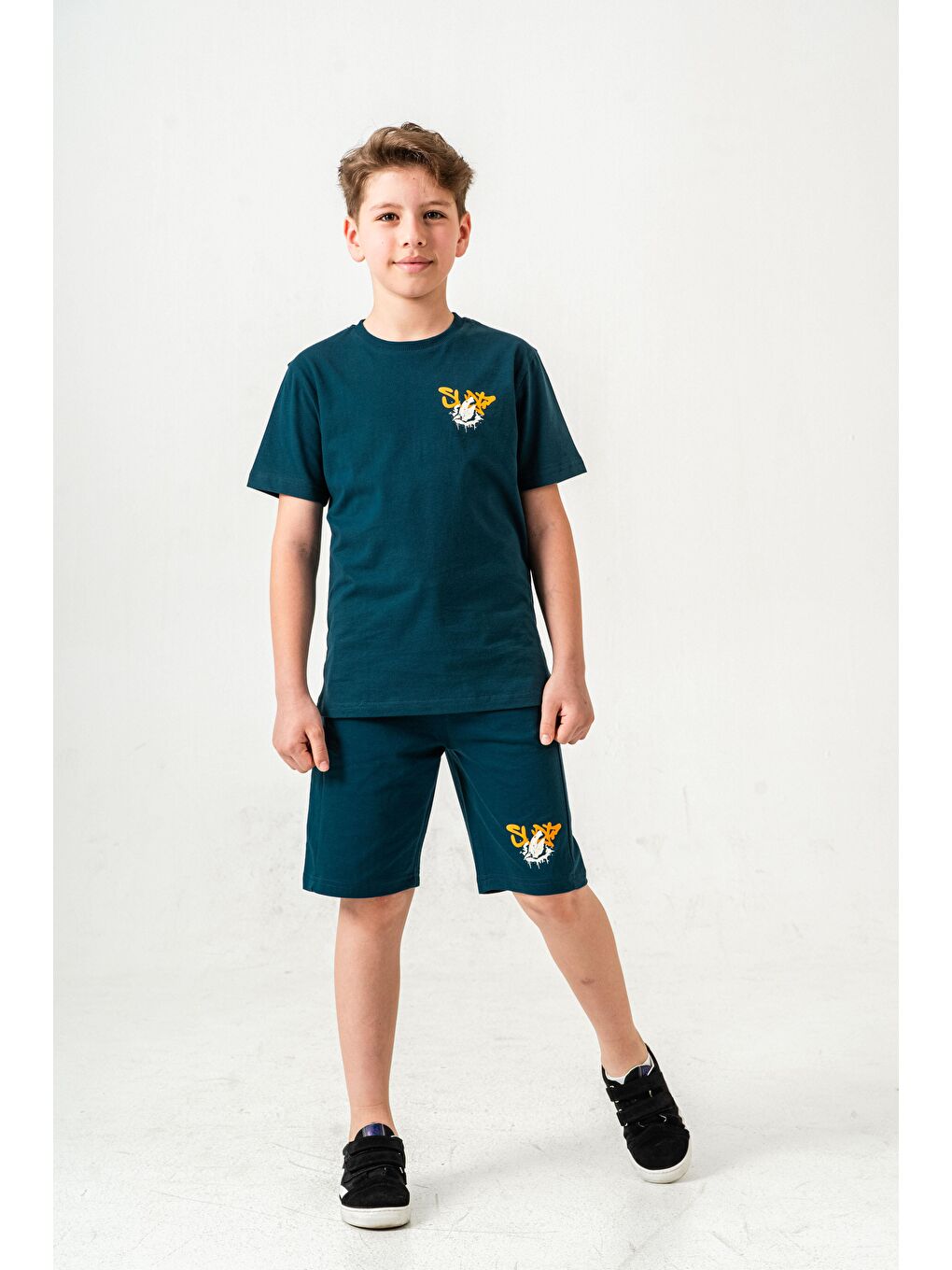 Yeşil Ust On Ve Arka Baskılı Erkek Çocuk Şort - Tişört Takımı-1
