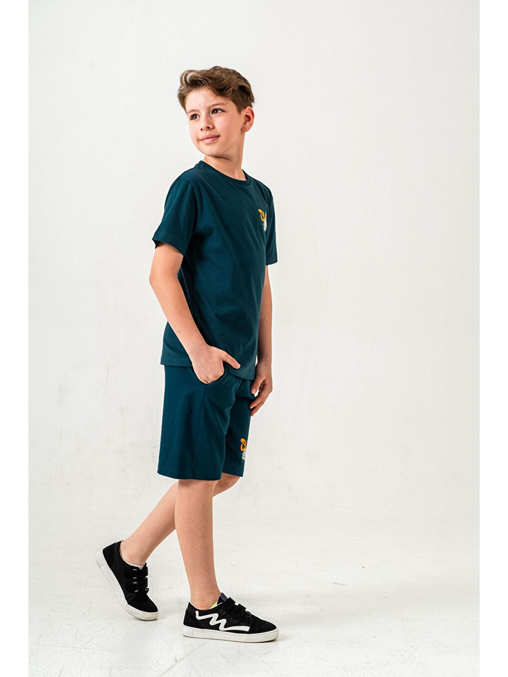 Yeşil Ust On Ve Arka Baskılı Erkek Çocuk Şort - Tişört Takımı-3