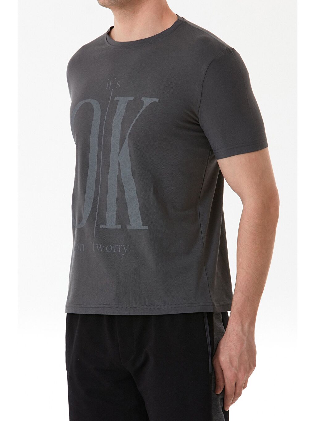 Antrasit It`s Ok Baskılı Bisiklet Yaka %100 Pamuk Tişört-4