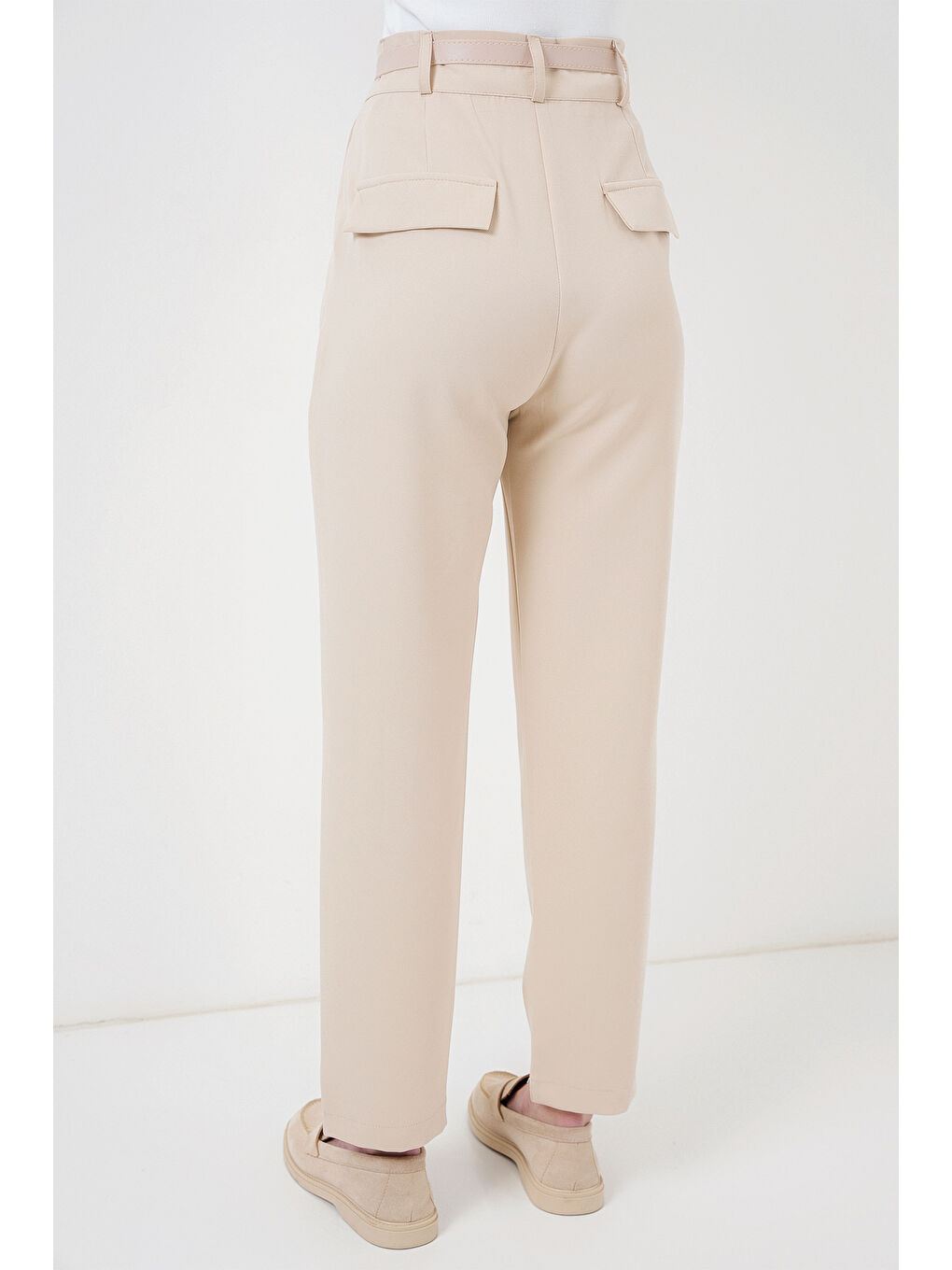 Ekru Kadın Pileli Kemerli Kumaş Pantolon 6725 - Krem-5