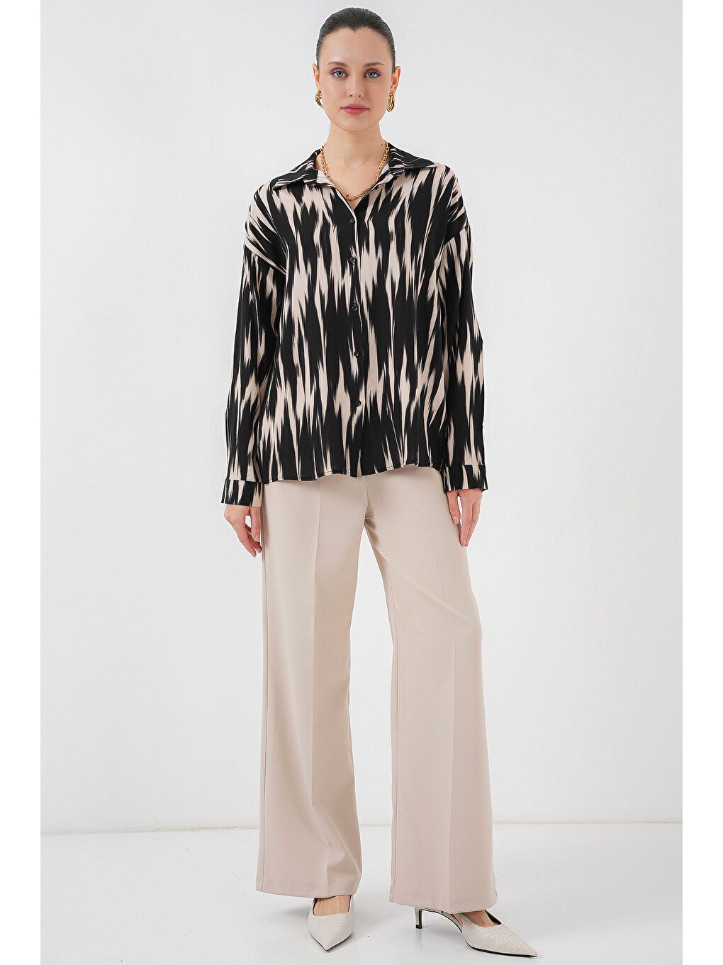 Kadın Desenli Oversize Gömlek 20301 - Siyah-1