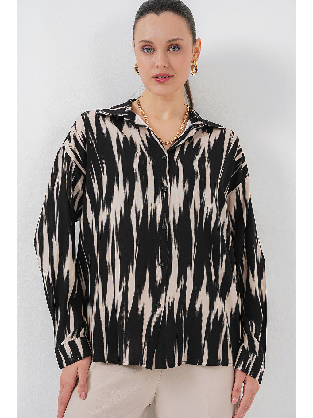 Kadın Desenli Oversize Gömlek 20301 - Siyah-2