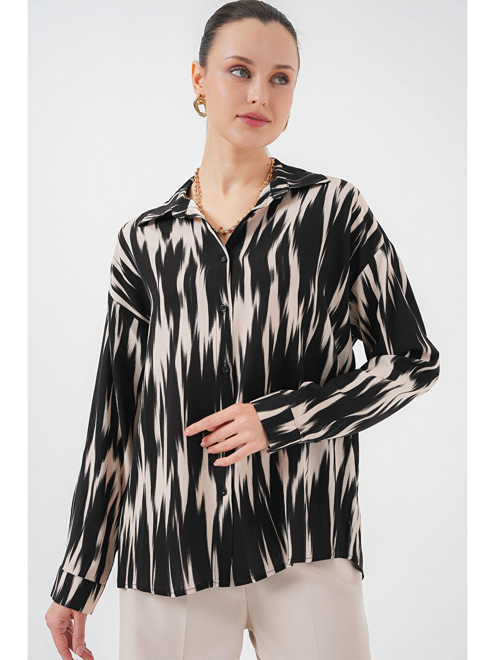 Kadın Desenli Oversize Gömlek 20301 - Siyah-3