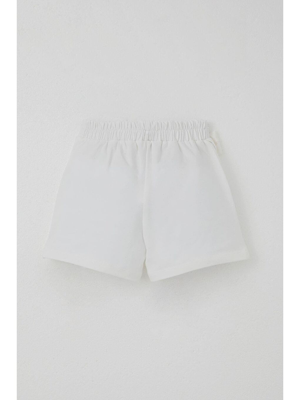 Kız Çocuk Şort Etek Fiyonk Aksesuarlı Fırfırlı Ekru (3-8 Yaş)-1