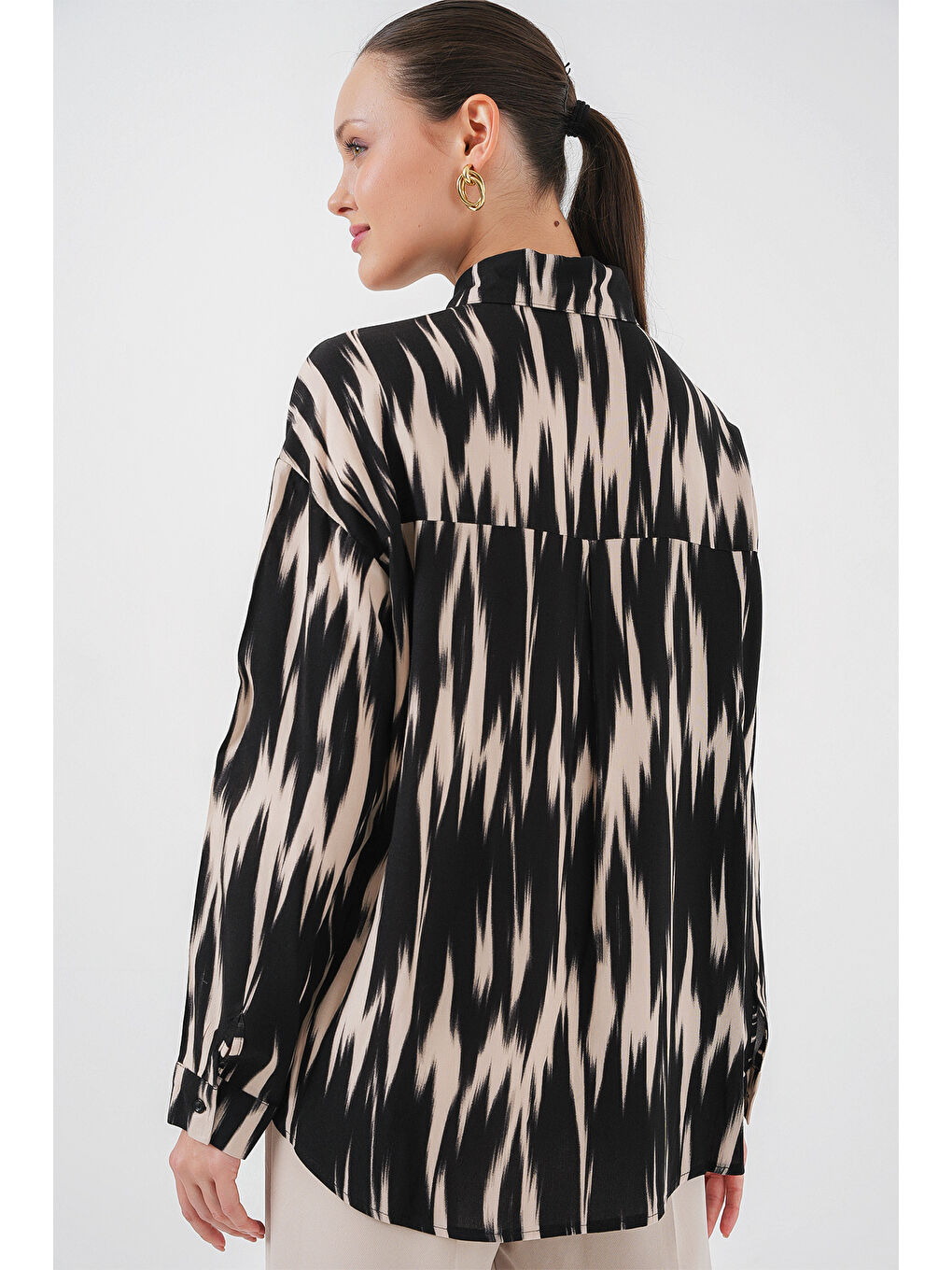 Kadın Desenli Oversize Gömlek 20301 - Siyah-5