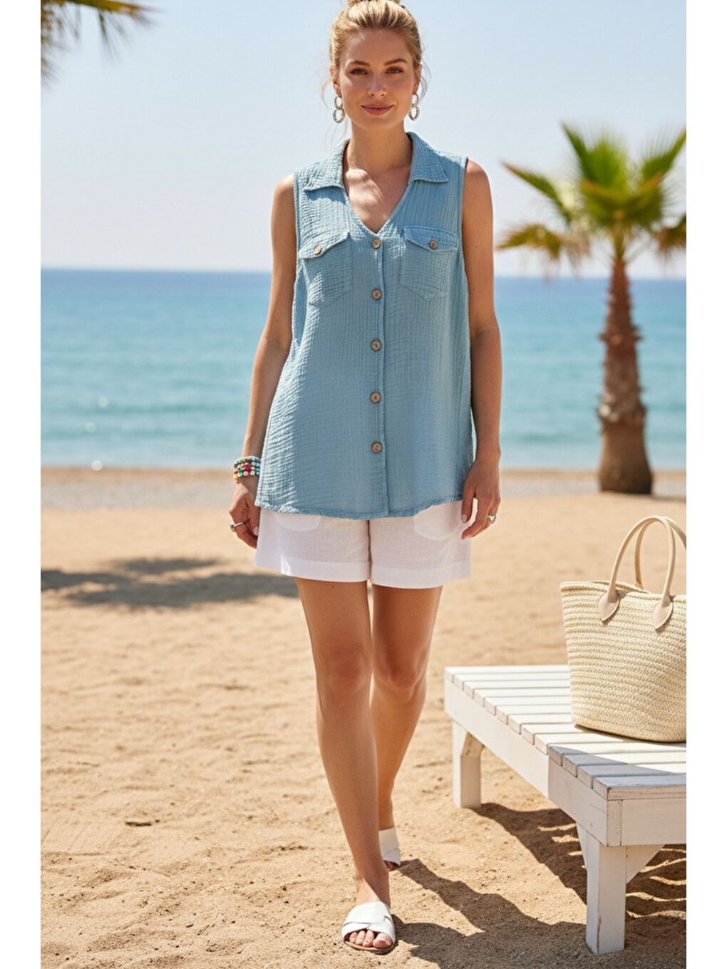 Açık Mavi Gömlek Yaka Kolsuz Düğmeli Çift Kapaklı Cepli Yıkamalı Casual Müslin Dokuma Bluz 62 55-3