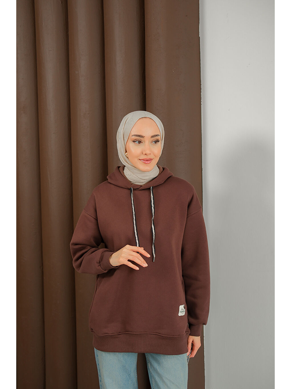 Kadın Arma Detay Sweat Kahverengi-1