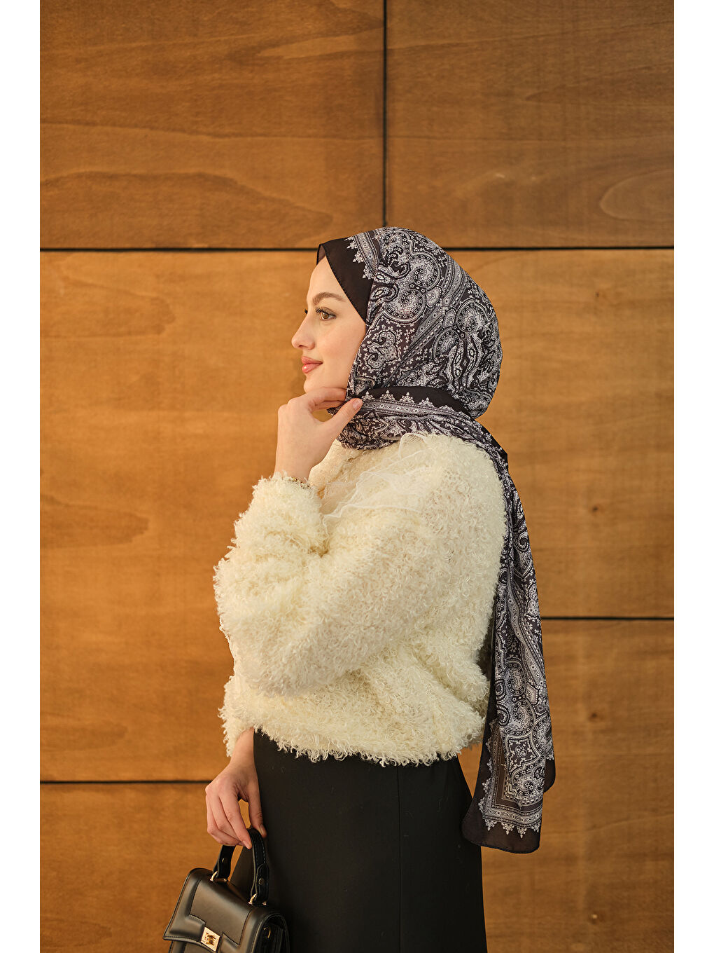 Ekru Kadın Dantelli V Kat Hırka Krem-4