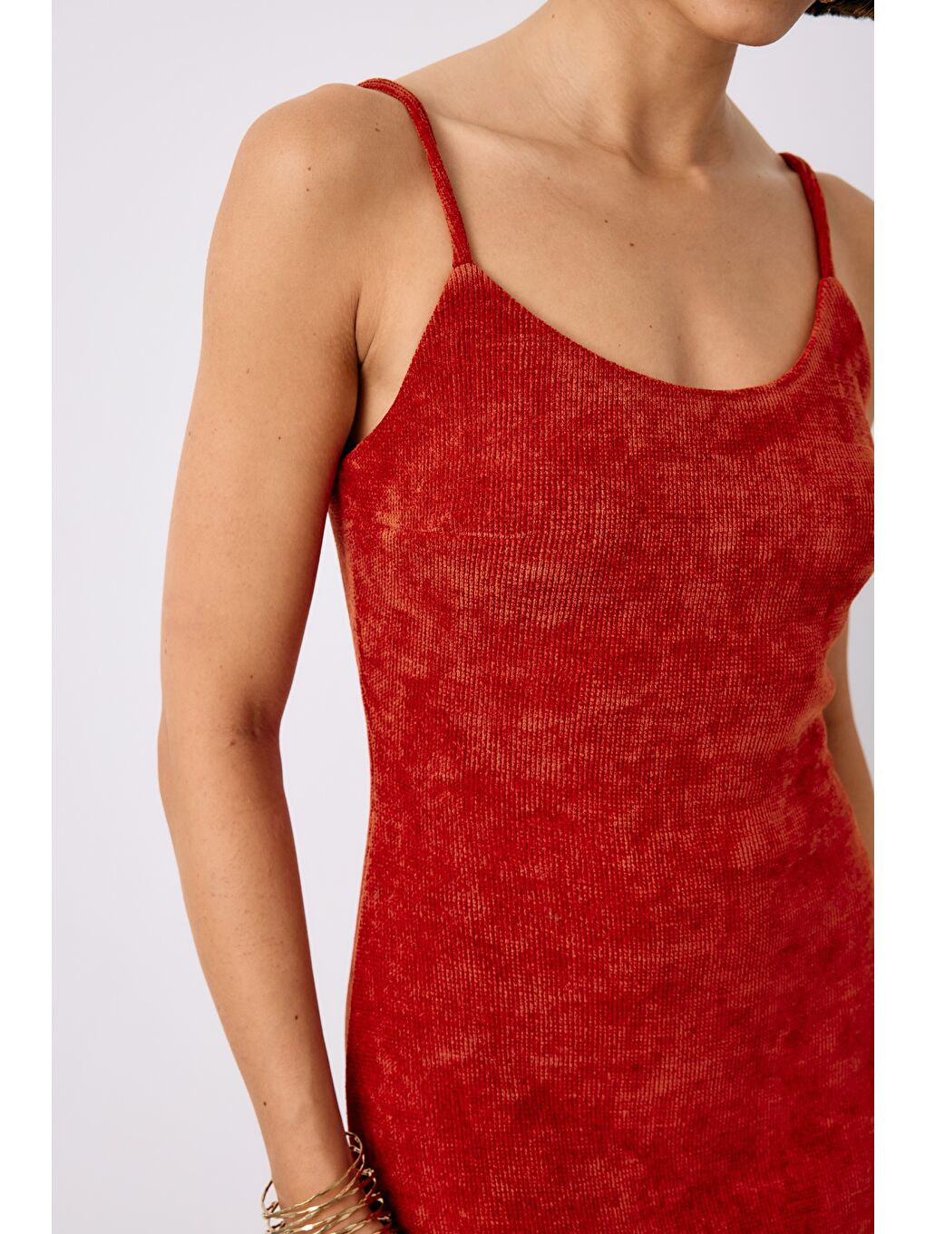 Kahverengi Askılı Kadife Midi Elbise - Kiremit-4