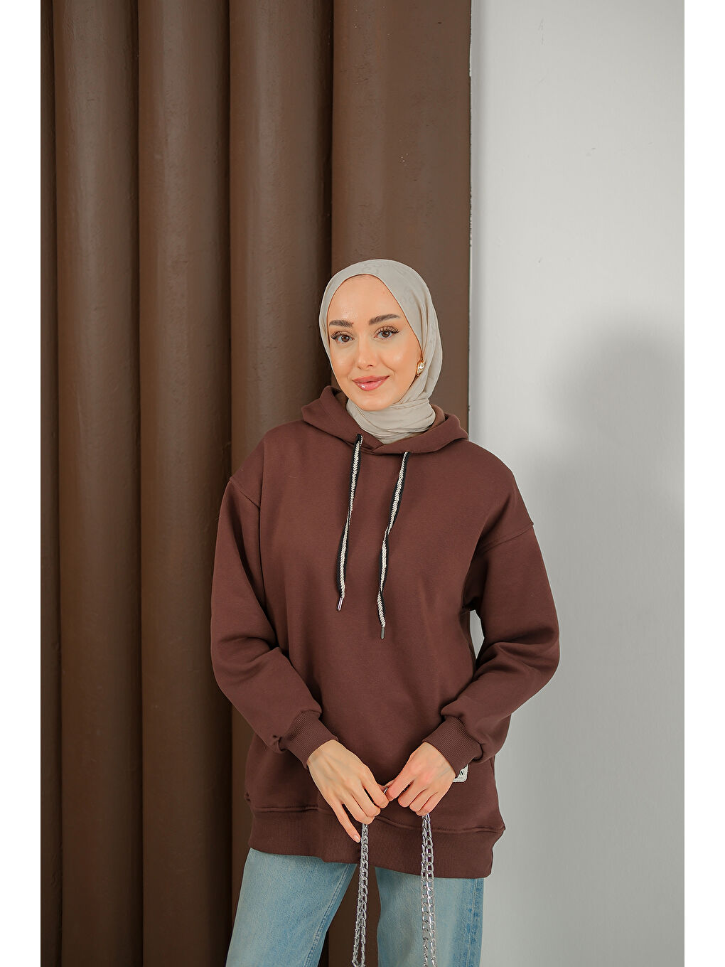 Kadın Arma Detay Sweat Kahverengi-3