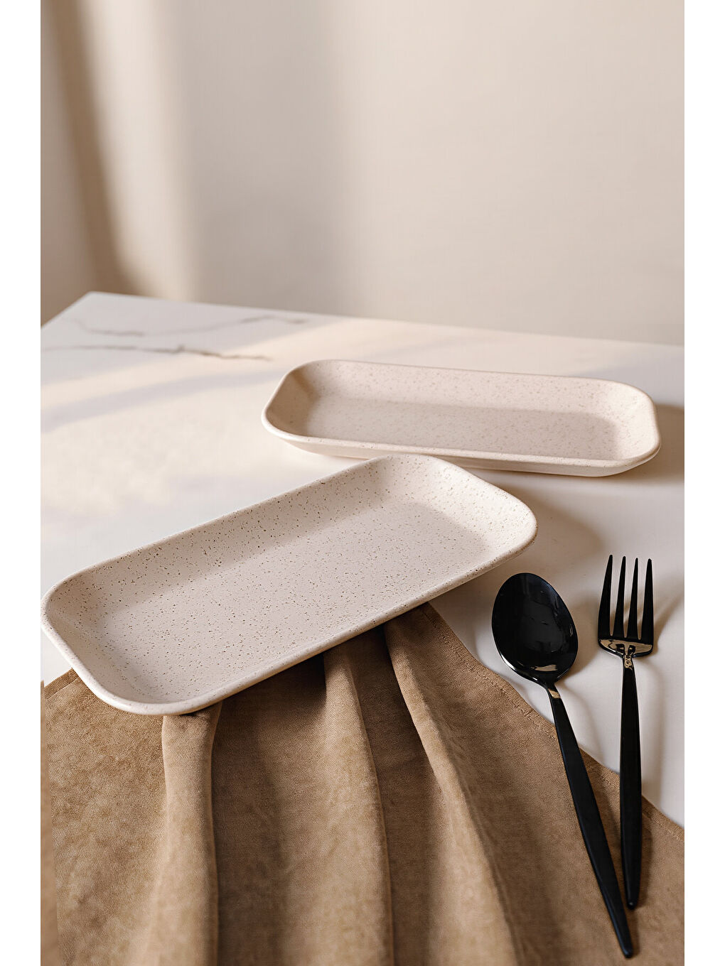 Ekru Mat Krem Pergamon Kayık Tabak 26 Cm 2 Adet-2