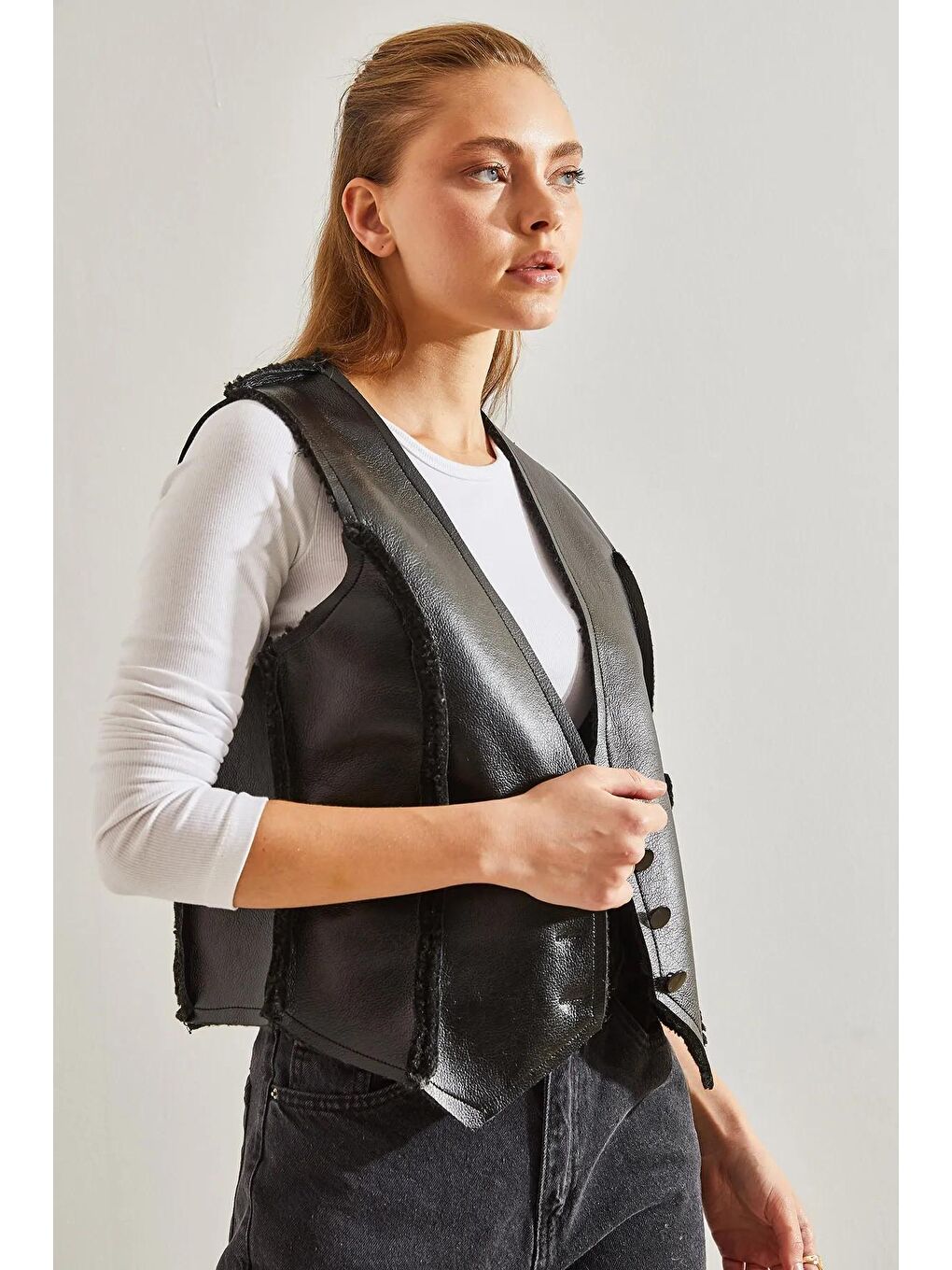 Siyah Kadın Deri Peluşlu Yelek-4