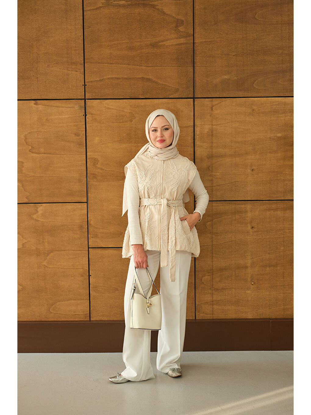 Kadın Gabardin Nakışlı Uzun Yelek Ekru-3