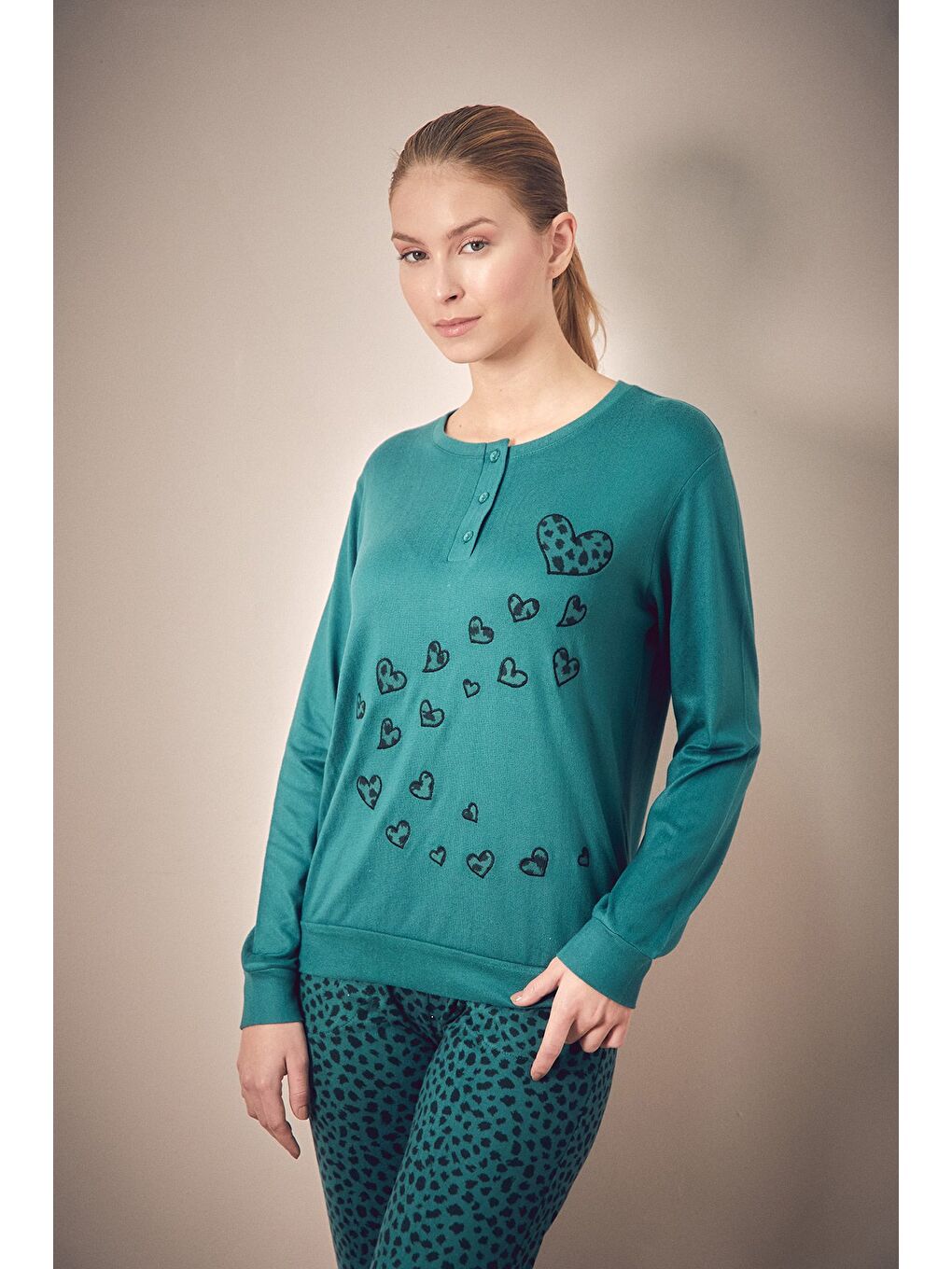 Yeşil Kalp Nakışlı Bisiklet Yaka 2'li Pijama Takımı-1