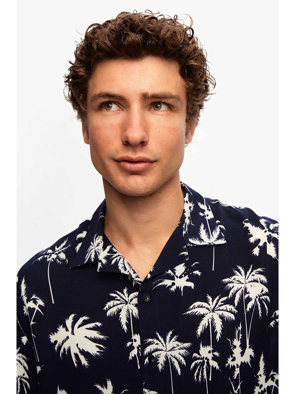 Relaxed Lacivert Desenli Palmiye Desenli Kısa Kollu Yazlık Viskon Gömlek-2