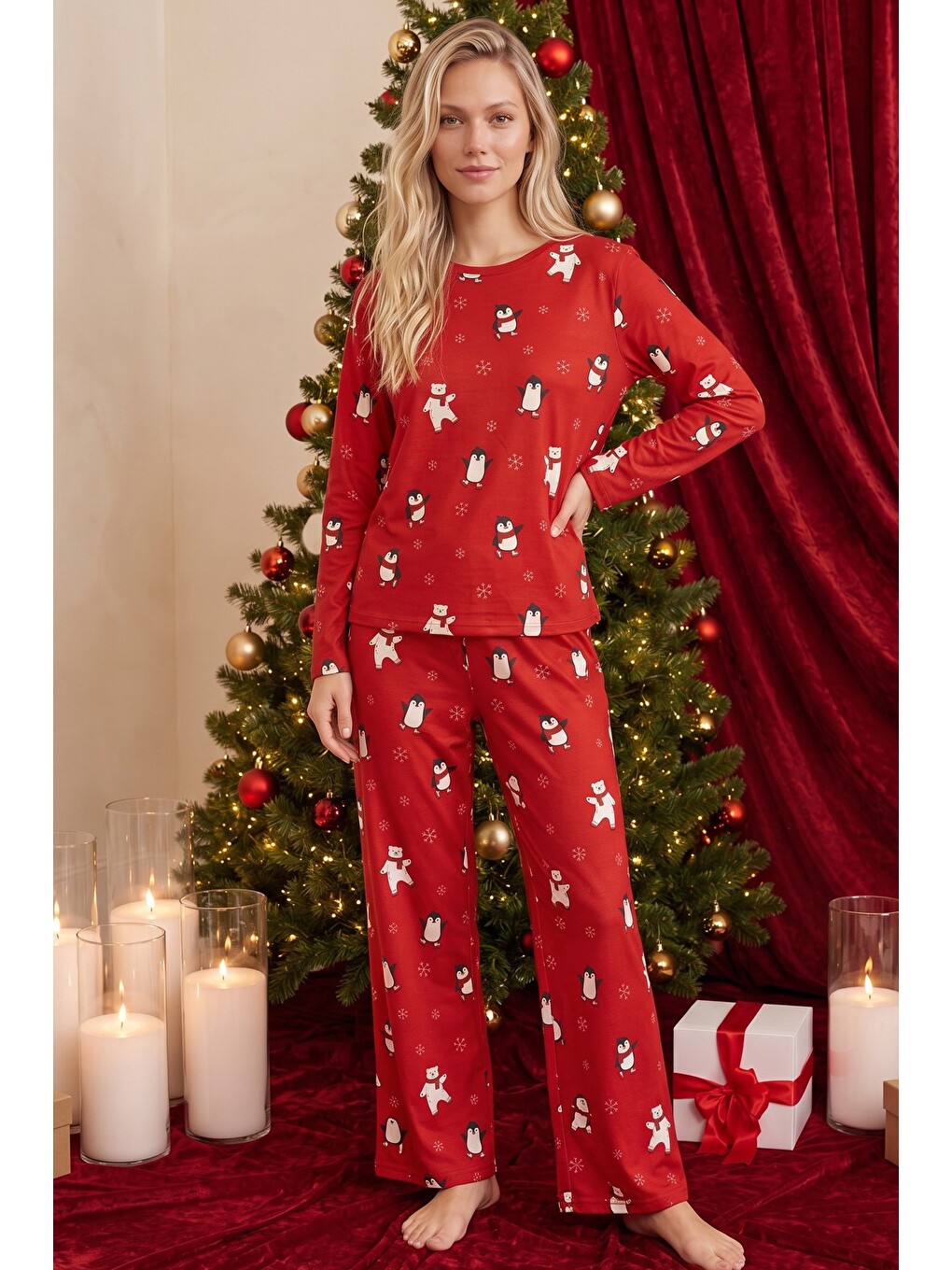 Kırmızı Yılbaşı Temalı Desenli Termal Kumaşlı Ultra Soft Yumuşak Örme Pijama Takımı-1
