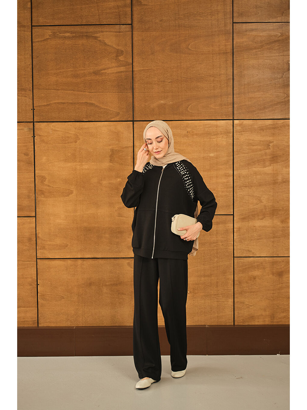 Kadın Omuz Taş Detay Takım Siyah-1