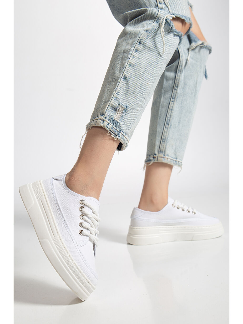 Kadın Beyaz Poli Taban Keten Halat Bağcıklı Spor Ayakkabı-1