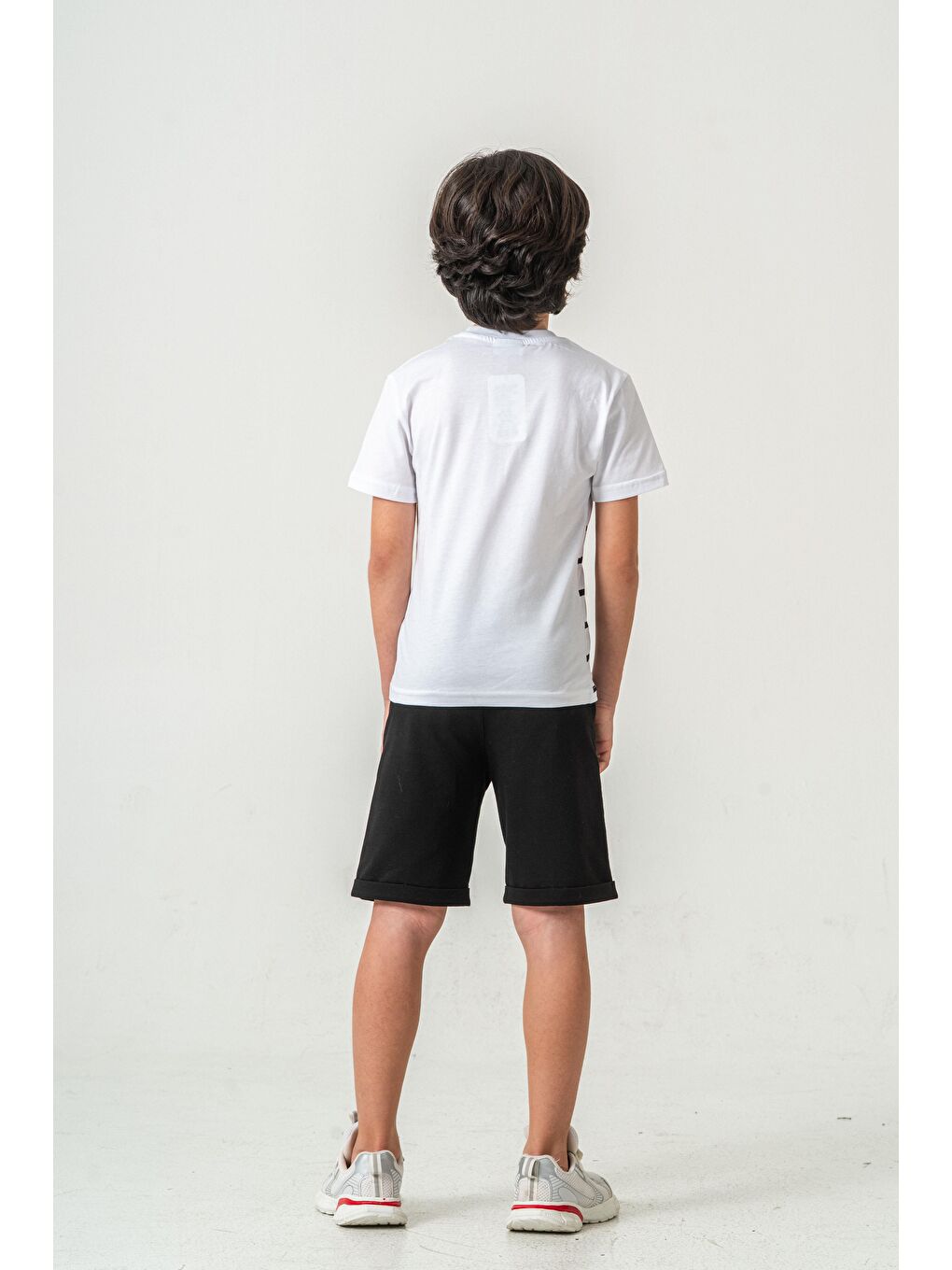 Siyah Adventure Baskılı  Erkek Çocuk Şort - Tişört Takımı-4