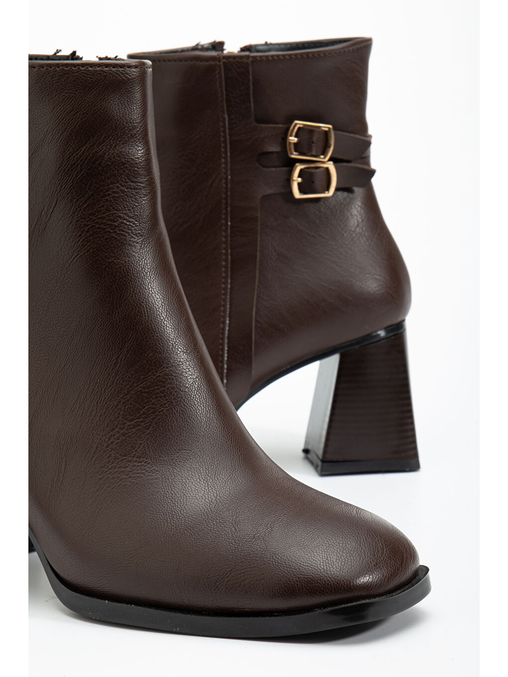 Kahverengi Kadın Kahve Cilt TPU Taban Çift Tokalı Sivri Burunlu Fermuarlı Topuklu Bot-3