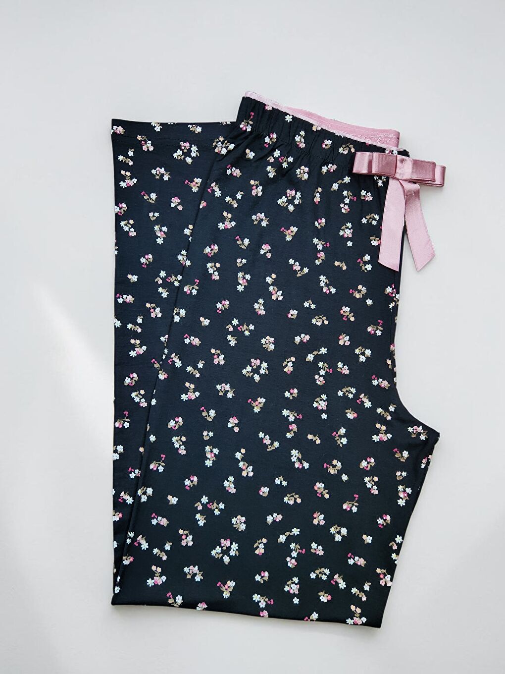 Siyah Kadın Desenli Viskon Düz Paça Pijama Altı-1
