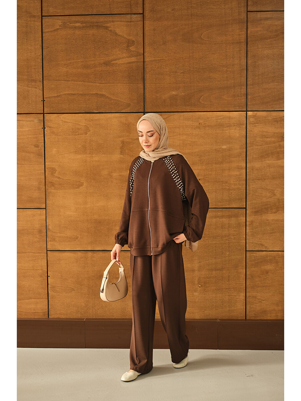 Kadın Omuz Taş Detay Takım Kahverengi-2